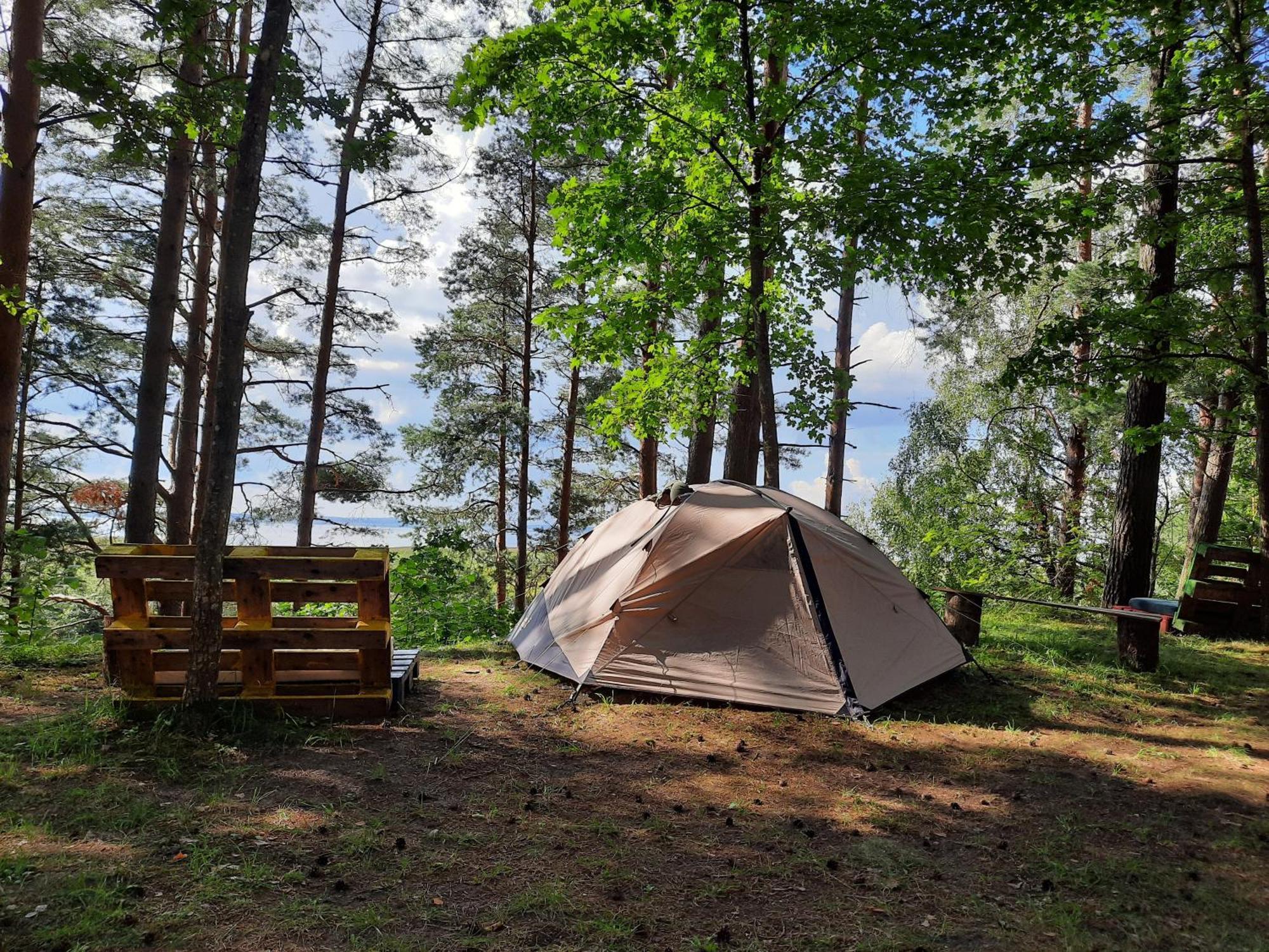 Kempings Ezerpriedes Burtnieki  Exteriör bild